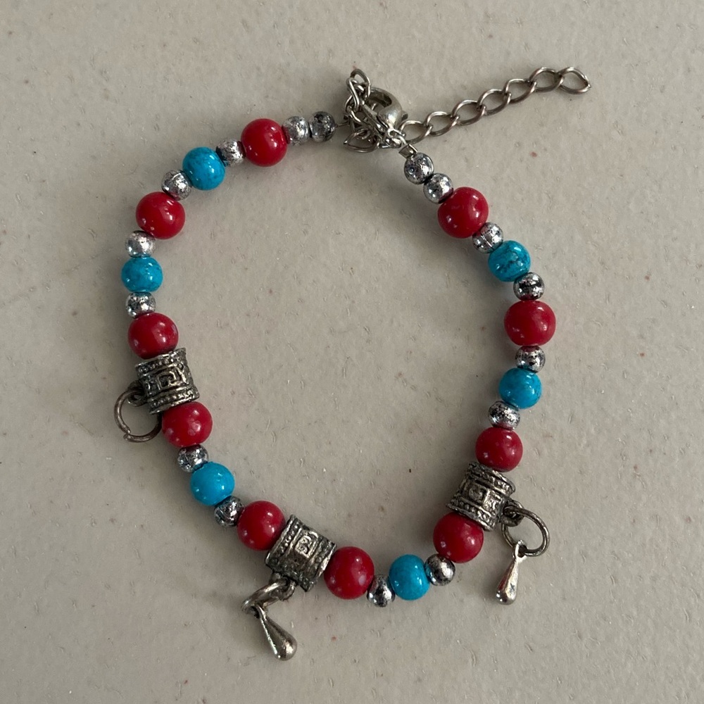 vintage beaded indie bracelet w/ box